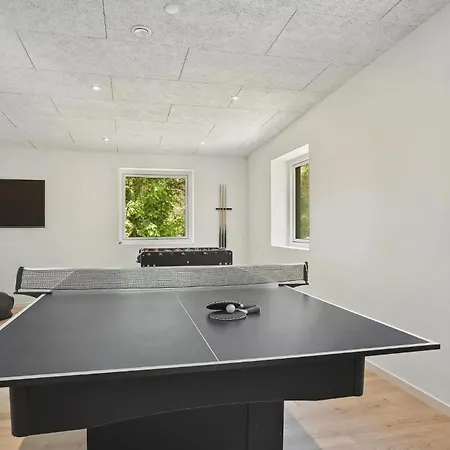 Stunning In With Kitchen Feriehus