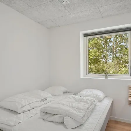 Feriehus Stunning In With Kitchen