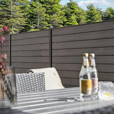 Stunning In With Kitchen