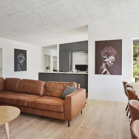 Stunning In With Kitchen *