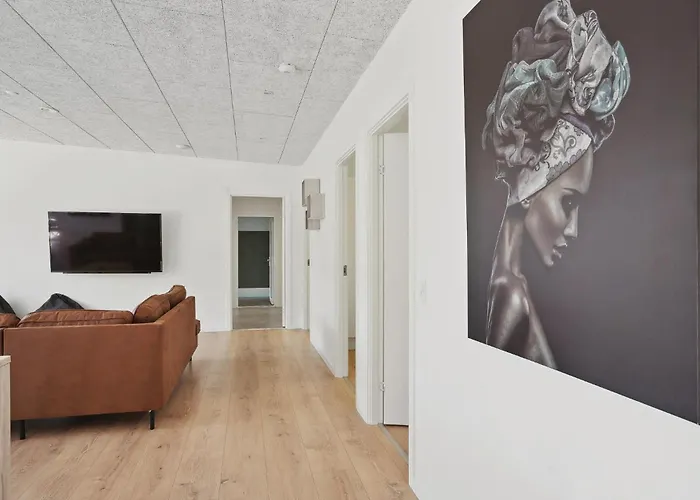 Stunning In With Kitchen