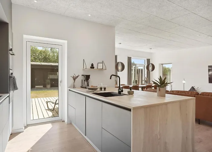 Stunning In With Kitchen Casa vacanze *