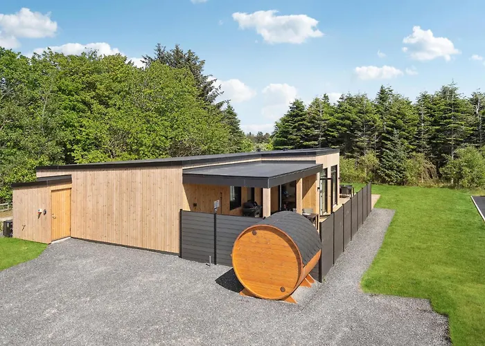 Stunning In With Kitchen